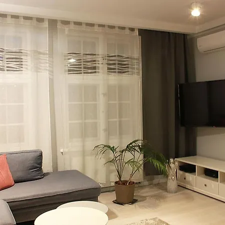 아파트 Sopot, Big For 6!!! Air Condition, Jacuzzi 소포트