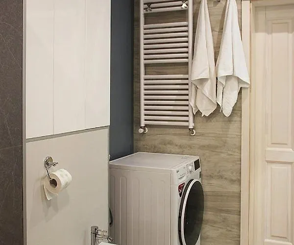 Sopot, Big For 6!!! Air Condition, Jacuzzi 소포트