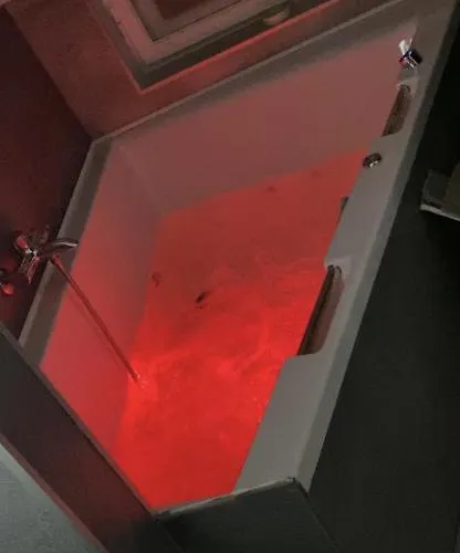 Sopot, Big For 6!!! Air Condition, Jacuzzi 소포트